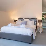 Sumner Surf Break Apt 1