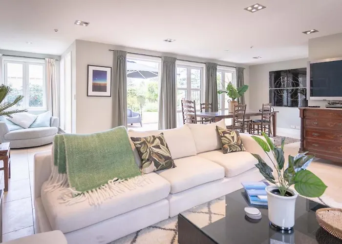 Sumner Surf Break Apt 1